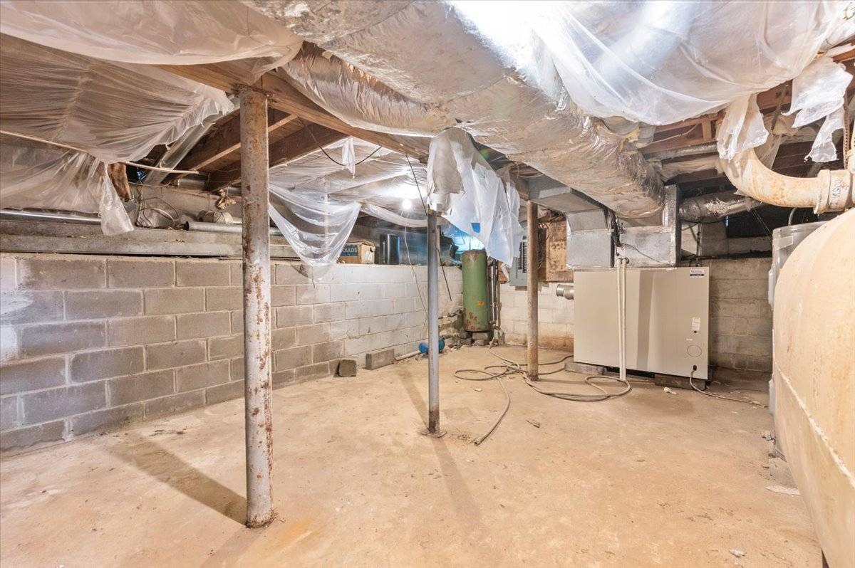 #23 photo, 56 W DONELLAN RD, サフォーク郡 Hampton Bays , NY 11946