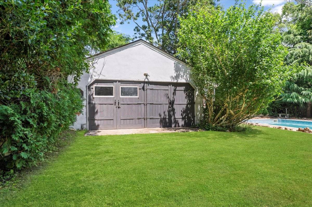 #25 photo, 56 W DONELLAN RD, サフォーク郡 Hampton Bays , NY 11946