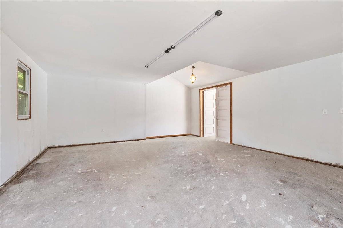 #26 photo, 56 W DONELLAN RD, サフォーク郡 Hampton Bays , NY 11946