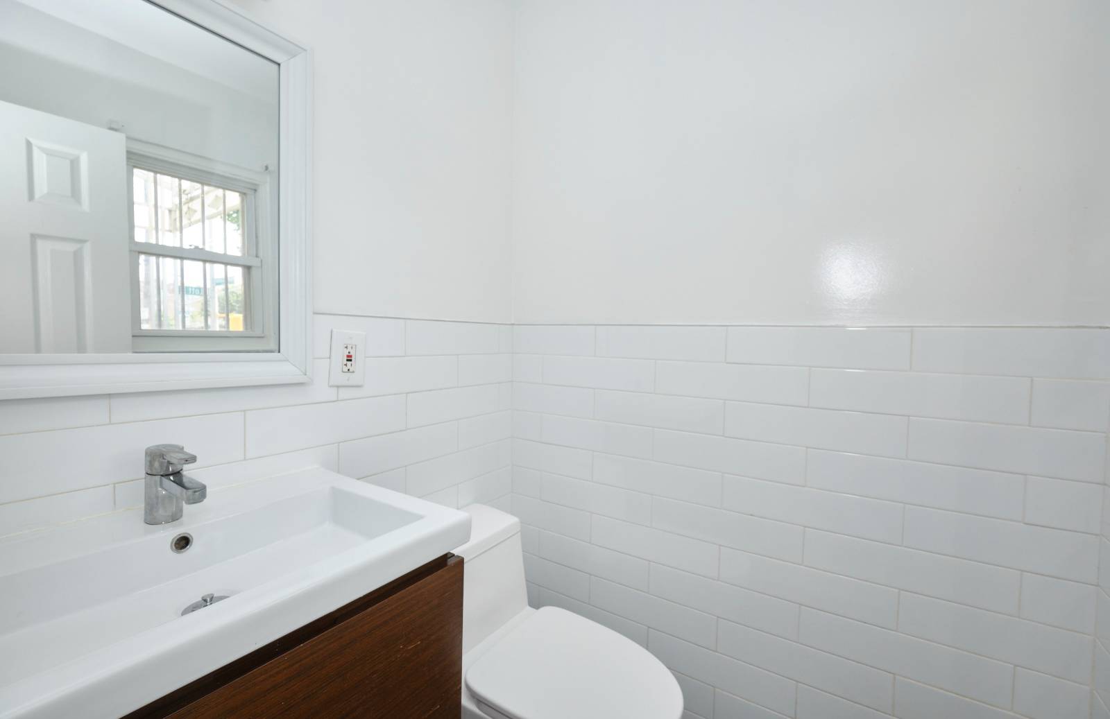 #7 photo, 258 Lott Avenue, Brownsville , NY 11212