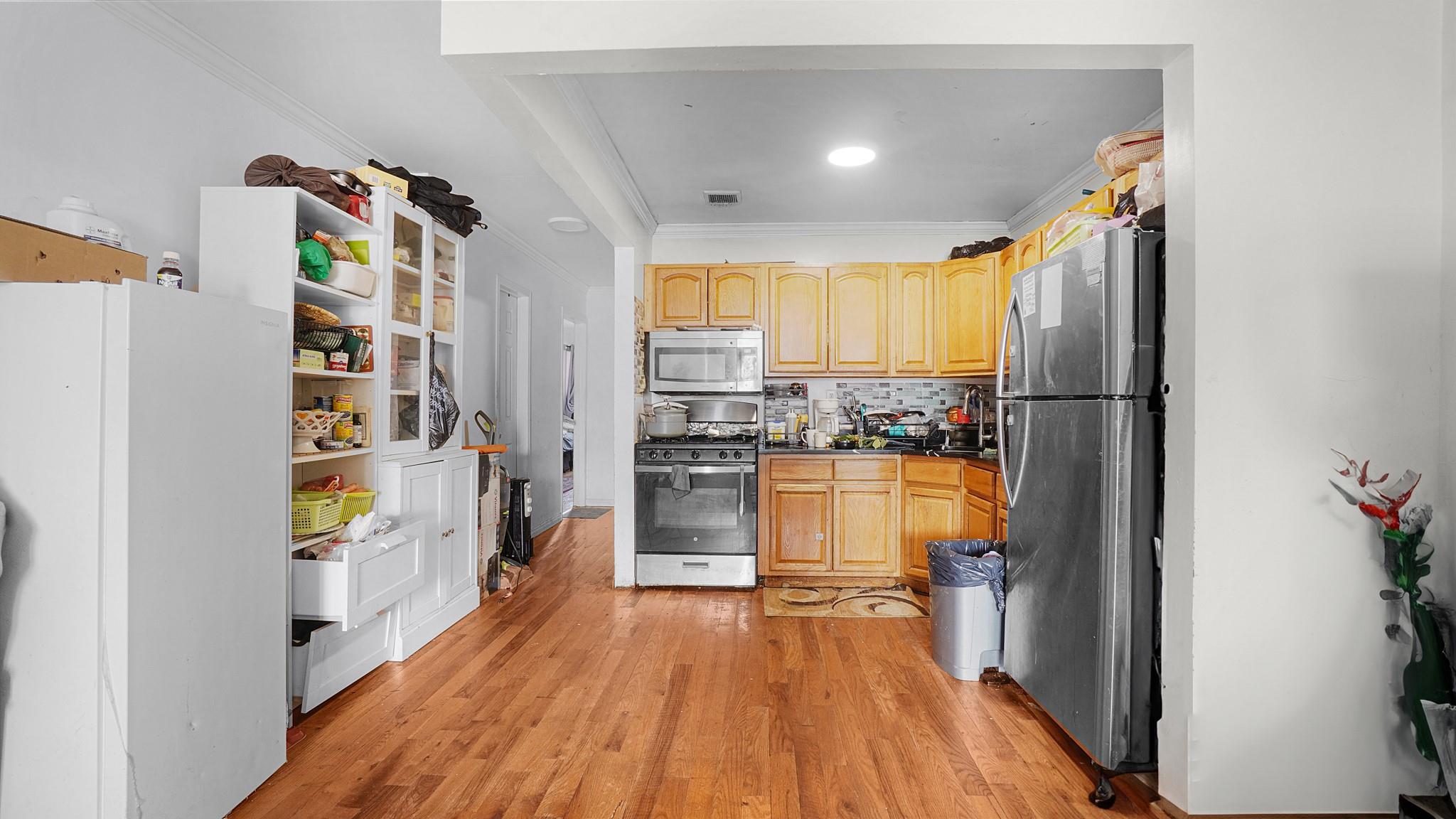 #3 photo, 93 E 57th Street, 브루클린 Brooklyn , NY 11203