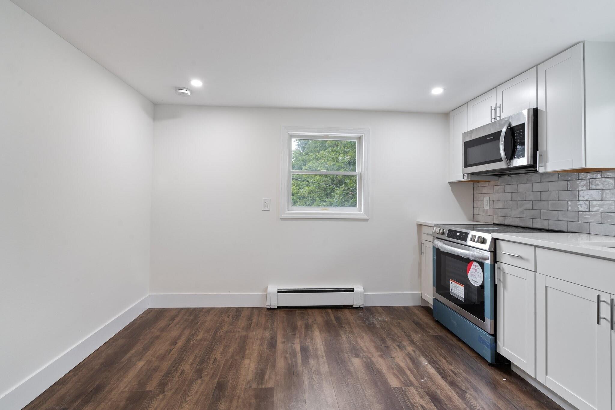 #5 photo, 1228 Roanoke Avenue, サフォーク郡 Riverhead , NY 11901