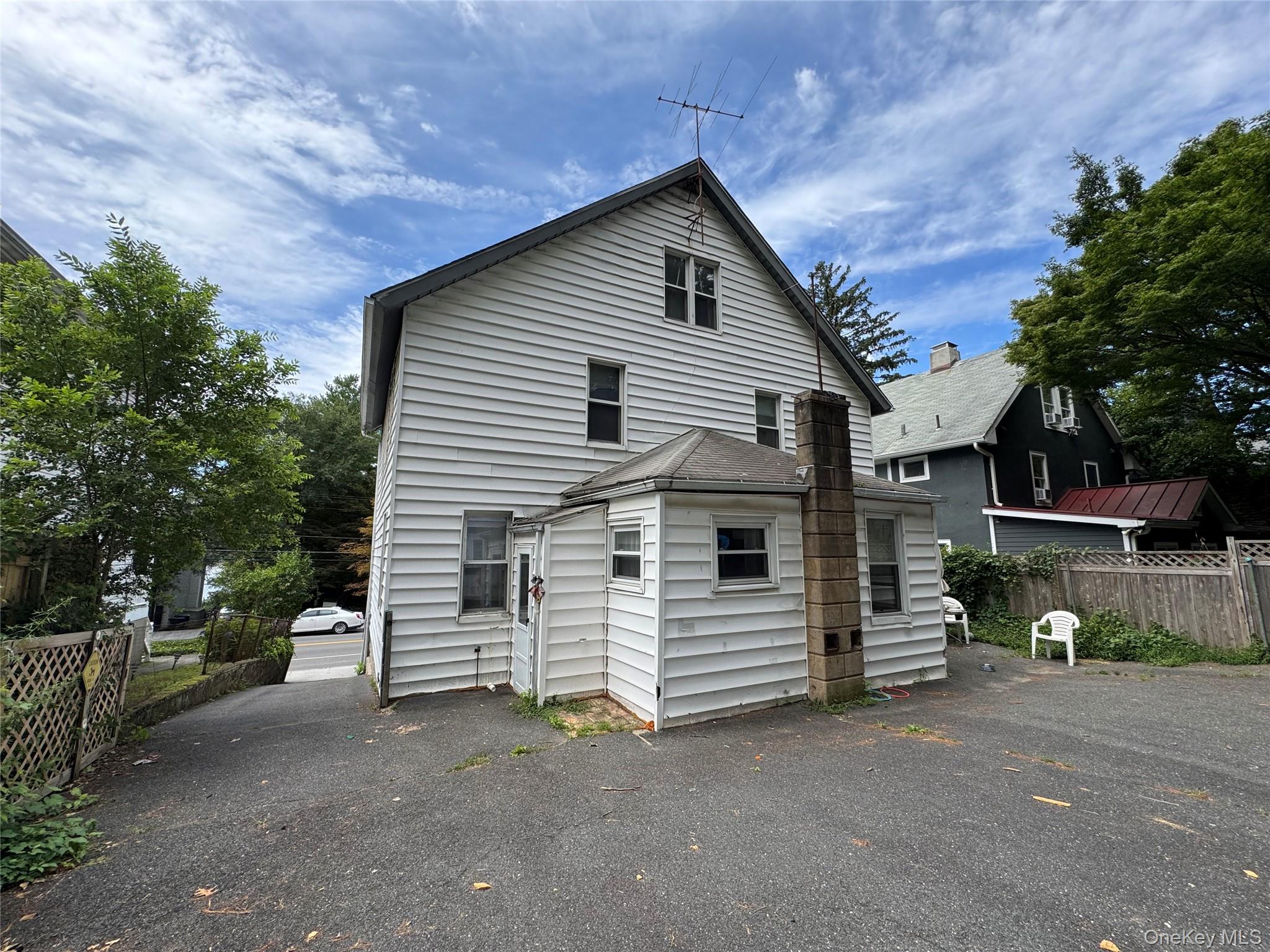 #4 photo, 350 Warburton Avenue, Hastings-on-Hudson , NY 10706