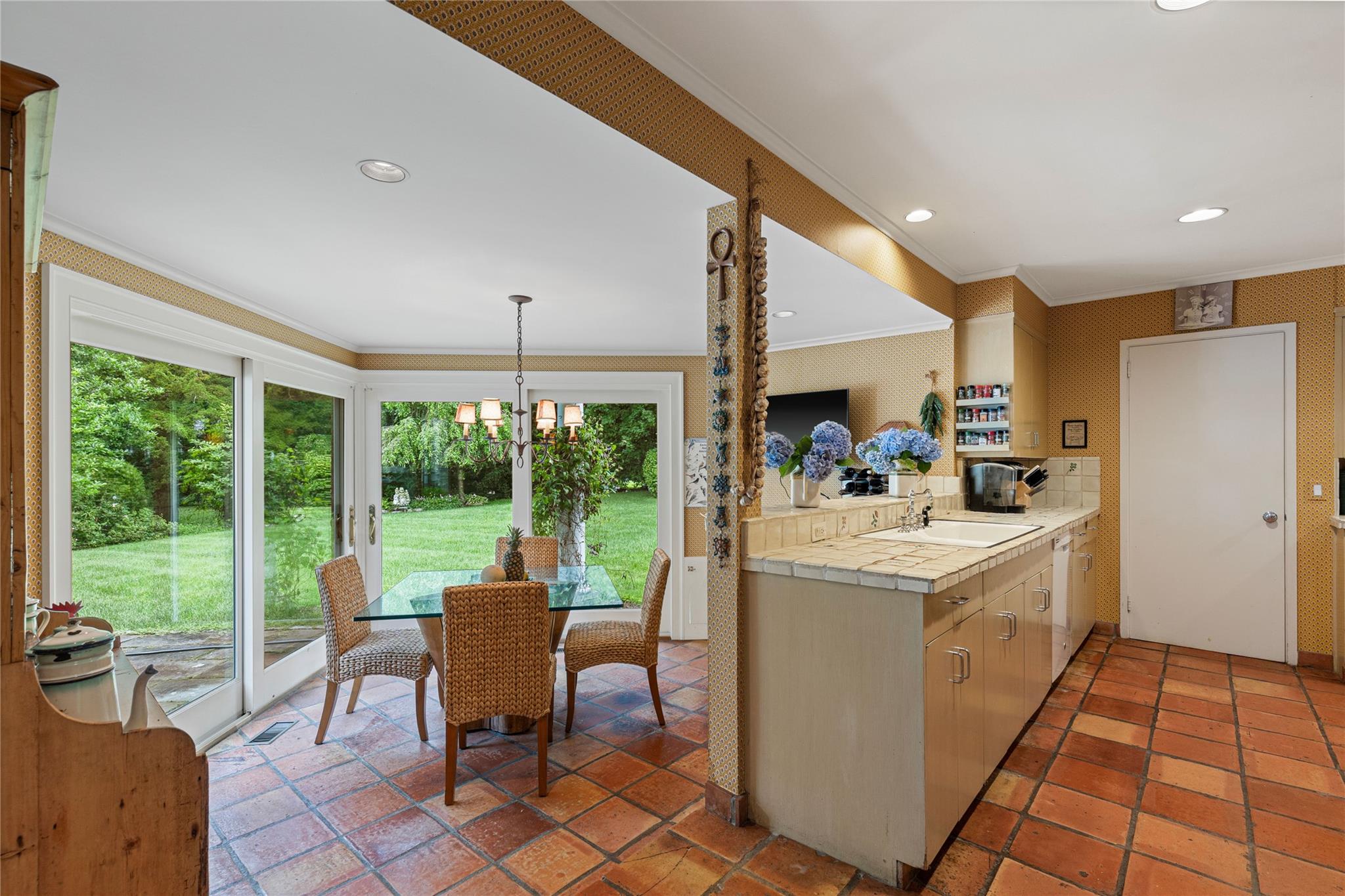 #12 photo, 51 Park Road, Scarsdale , NY 10583