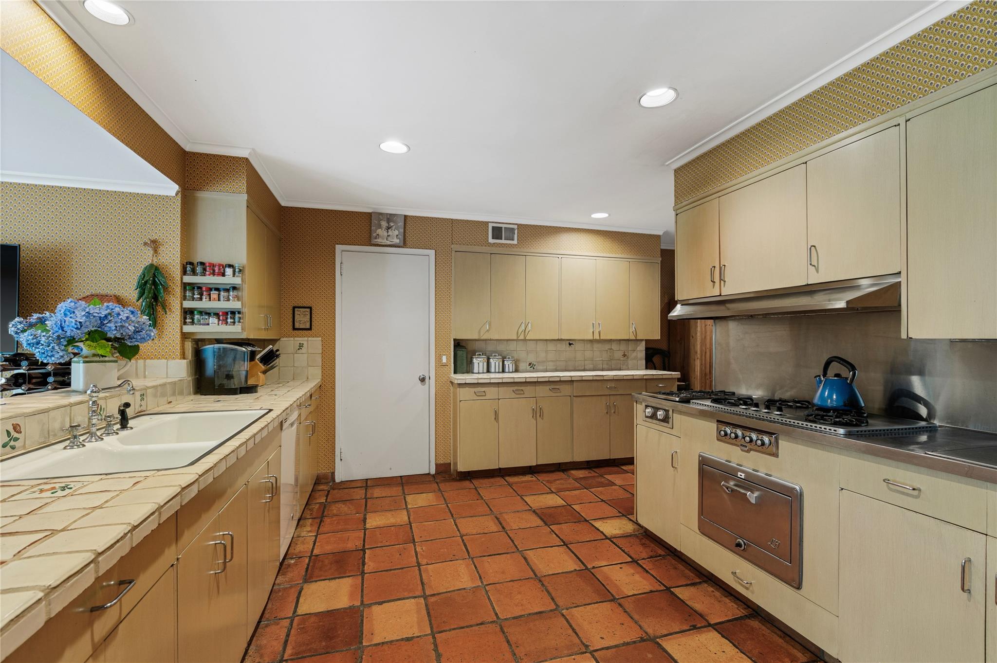 #13 photo, 51 Park Road, Scarsdale , NY 10583