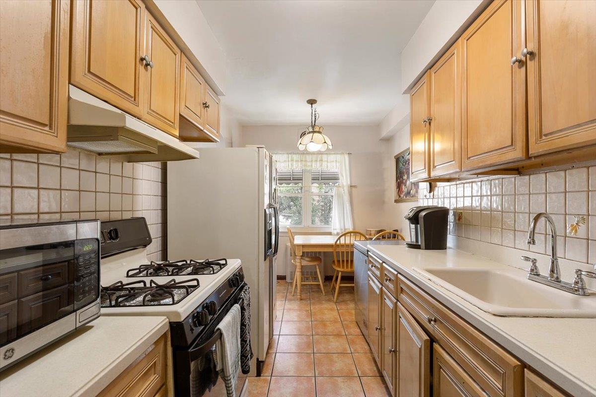 #9 photo, 3044 Paulding Avenue, 布朗士 Bronx , NY 10469