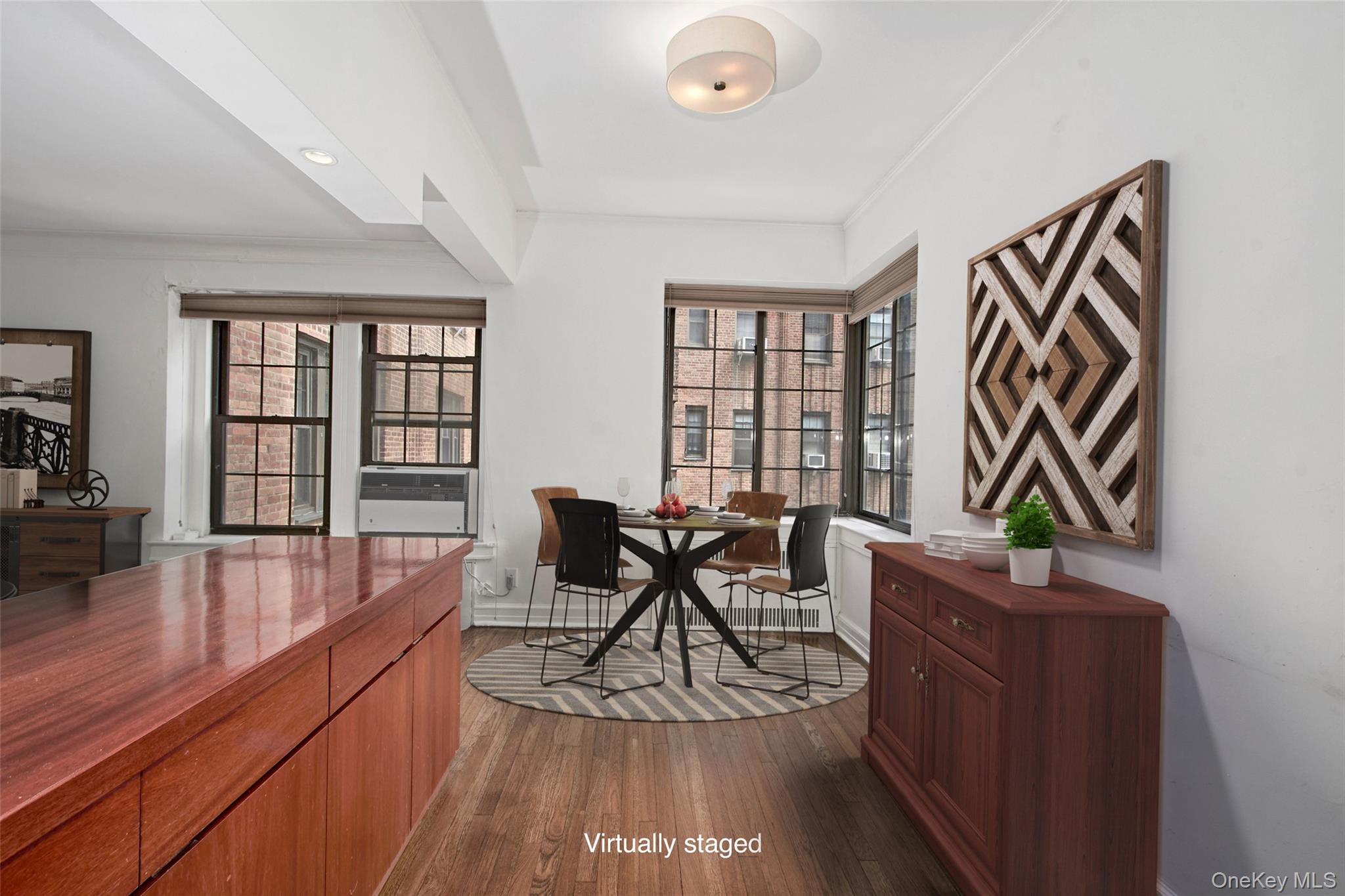 #12 photo, 35 Parkview Avenue, Bronxville , NY 10708