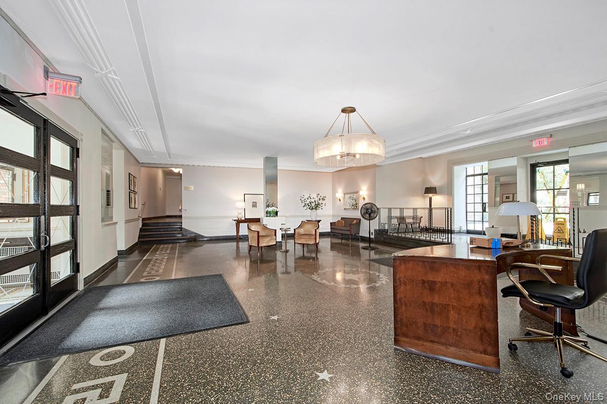 #2 photo, 35 Parkview Avenue, Bronxville , NY 10708