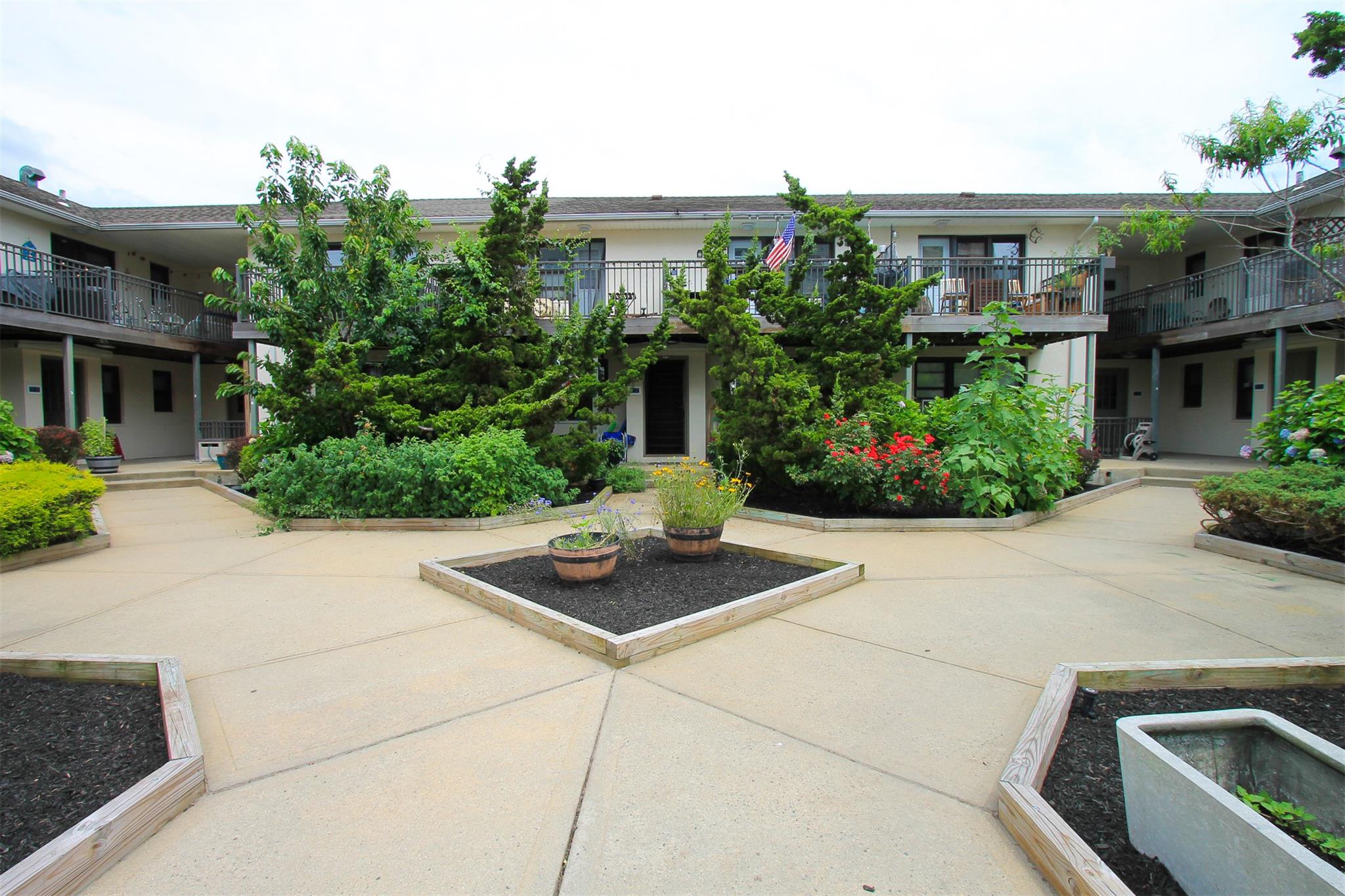 #1 photo, 65 W Broadway, Long Beach , NY 11561