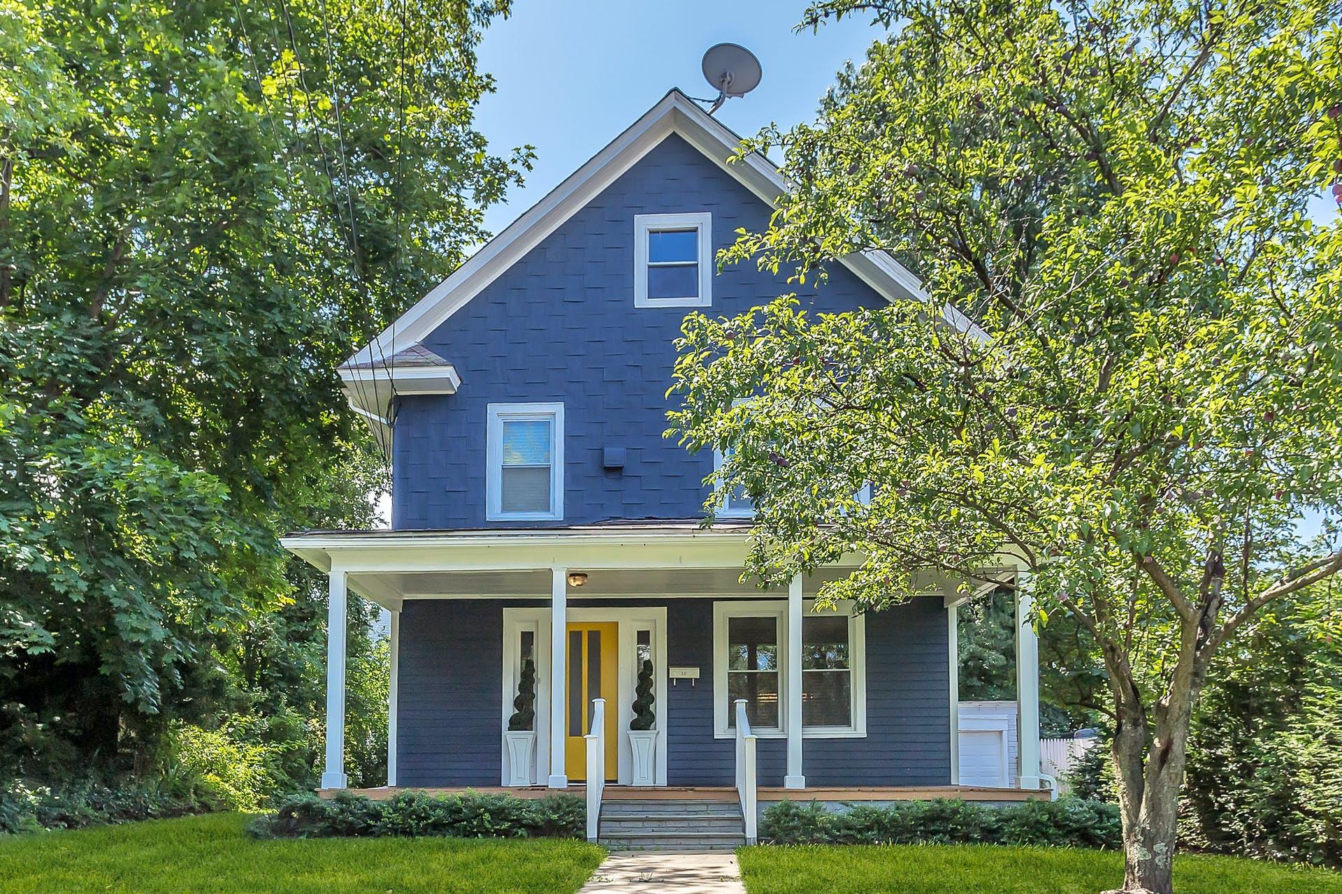 #1 photo, 10 Dosoris Way, Glen Cove , NY 11542