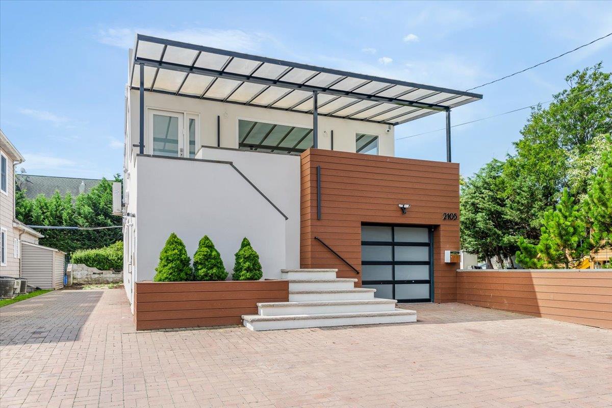 #1 photo, 2105 Bay Boulevard, Atlantic Beach , NY 11509