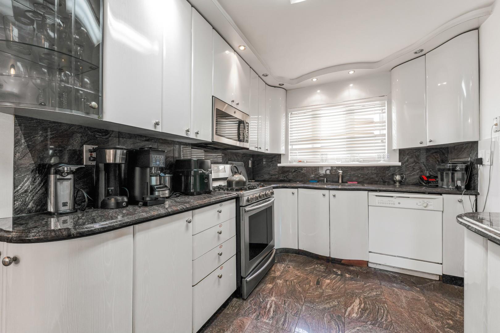 #14 photo, 7562 177th Street, Fresh Meadows , NY 11366