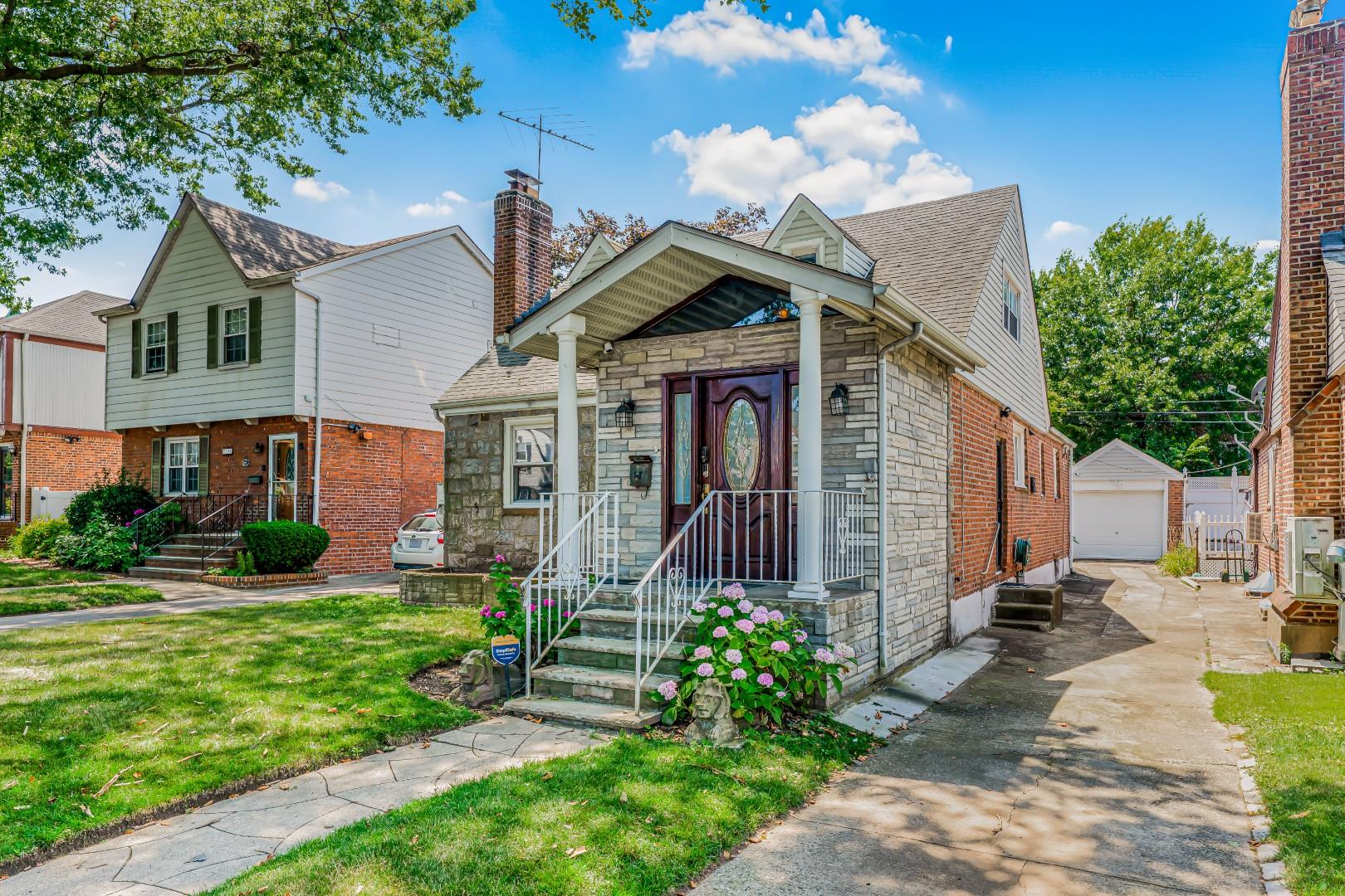 #3 photo, 7562 177th Street, Fresh Meadows , NY 11366