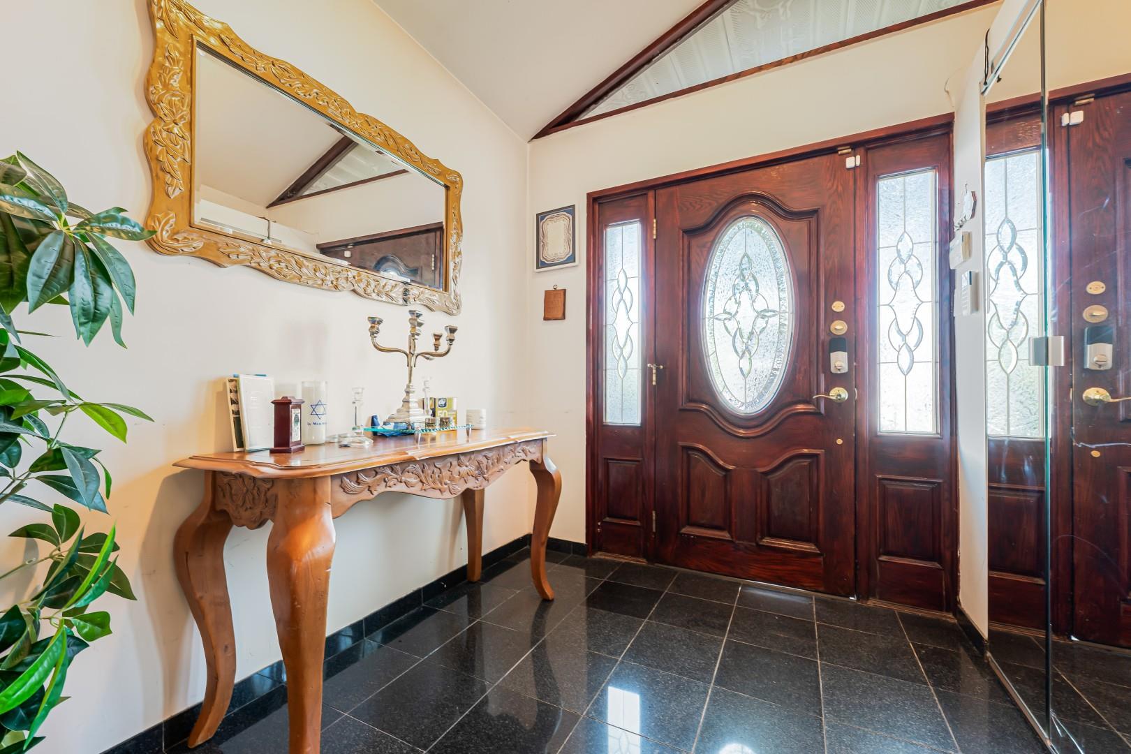 #6 photo, 7562 177th Street, Fresh Meadows , NY 11366