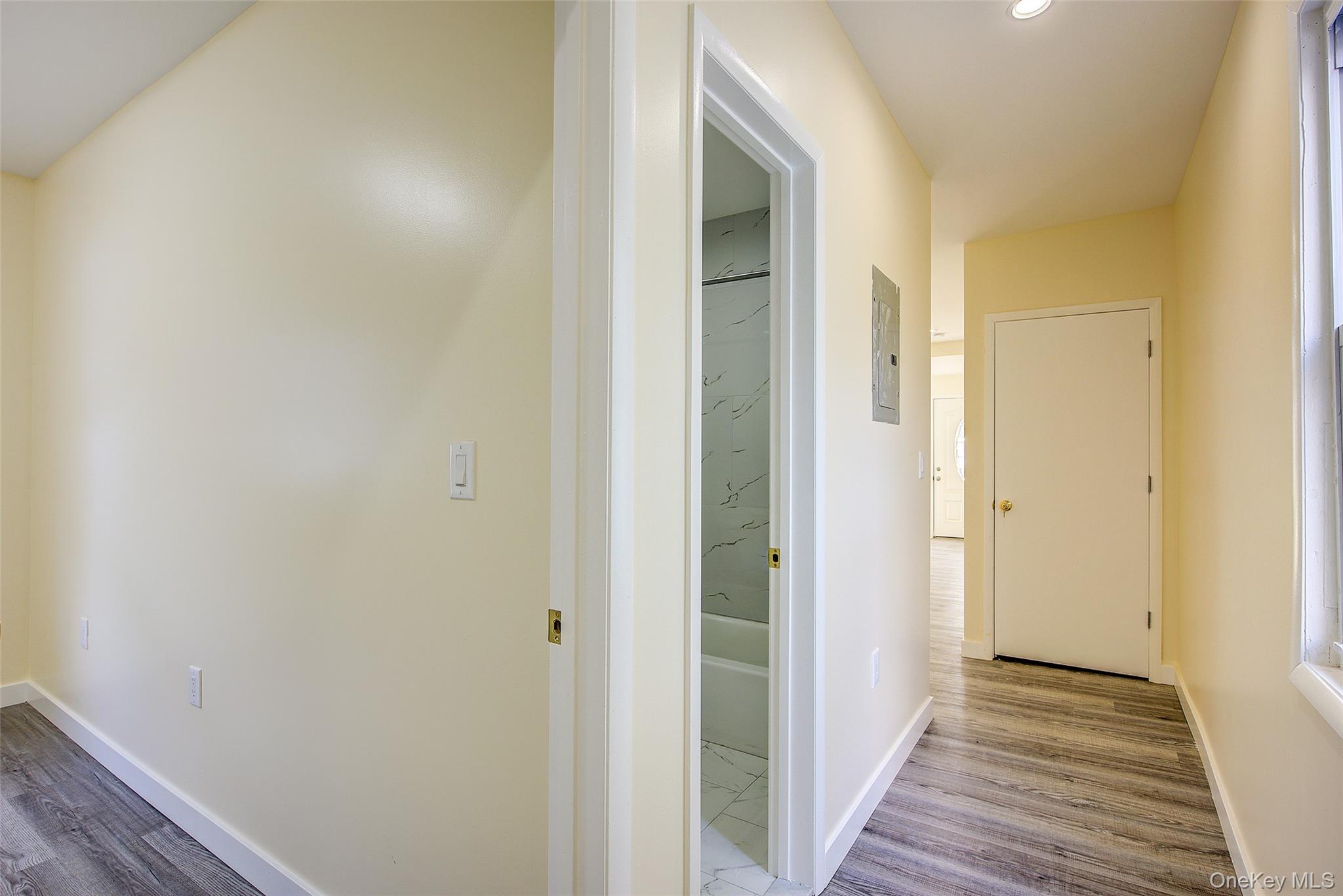 #12 photo, 10551 Remington Street, クイーンズ区 Jamaica , NY 11435