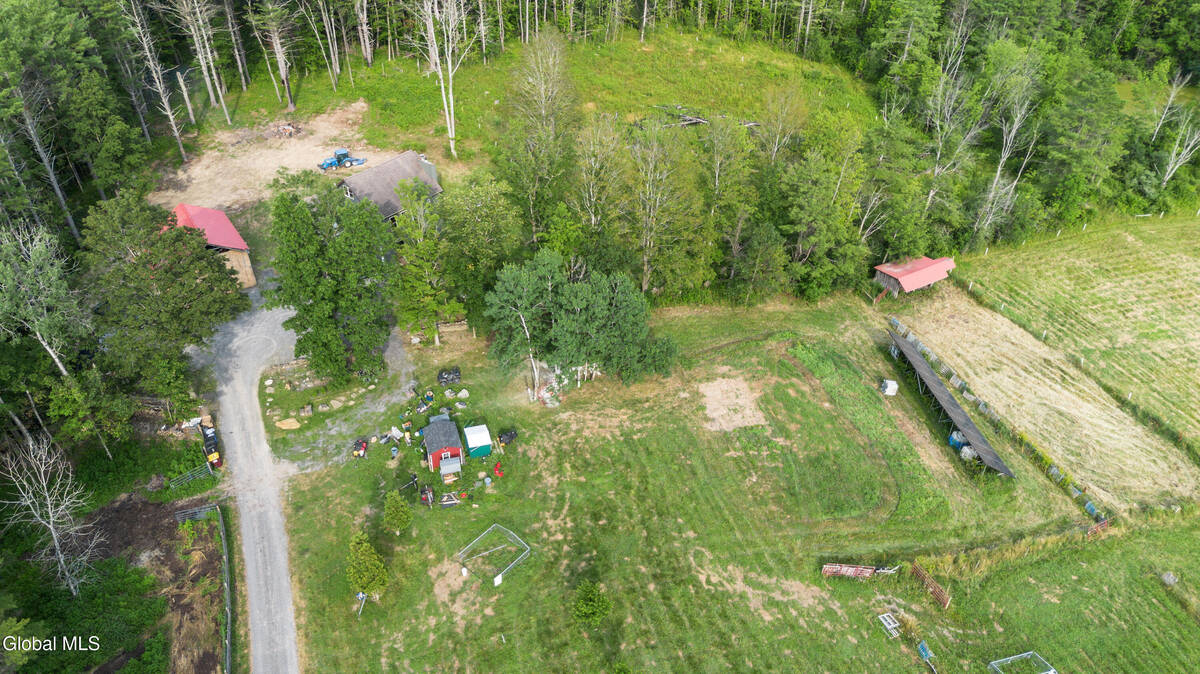 #61 photo, 192 Benninger Road, Wright , NY 12053