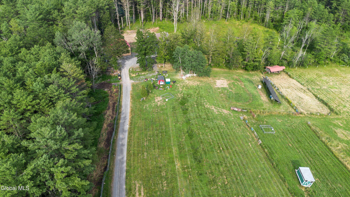 #63 photo, 192 Benninger Road, Wright , NY 12053