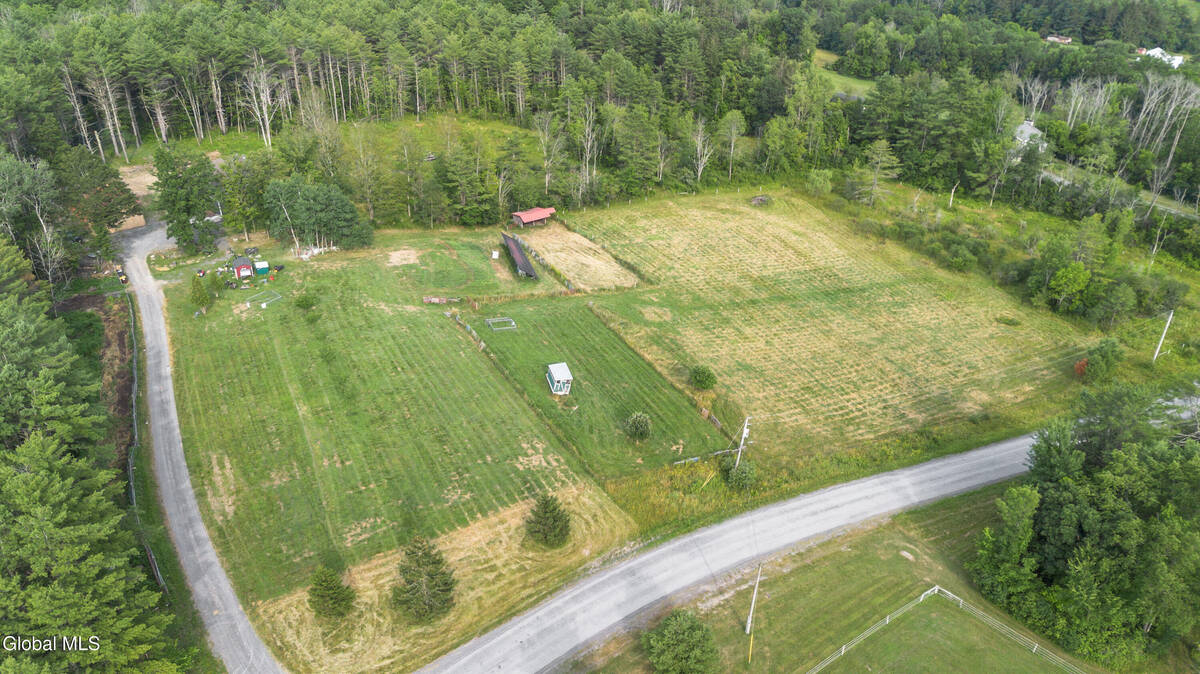 #69 photo, 192 Benninger Road, Wright , NY 12053