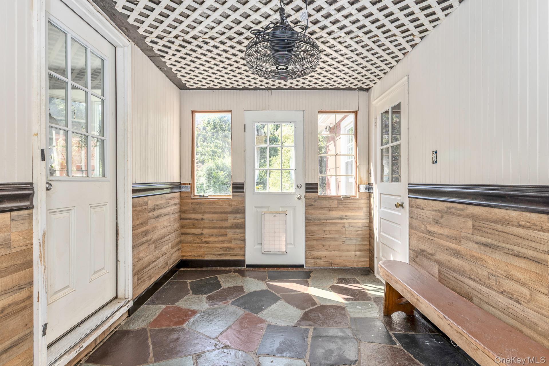 #25 photo, 5660 Sound Avenue, Саффолк ‖ Mattituck , NY 11952