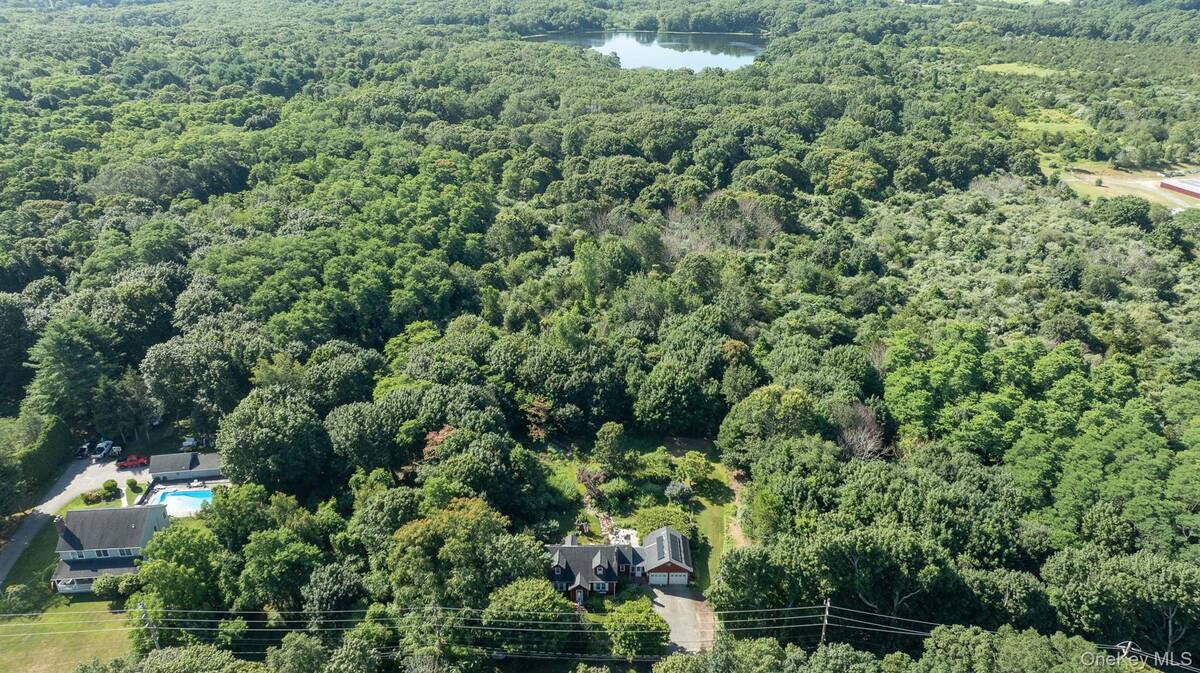 #37 photo, 5660 Sound Avenue, Саффолк ‖ Mattituck , NY 11952