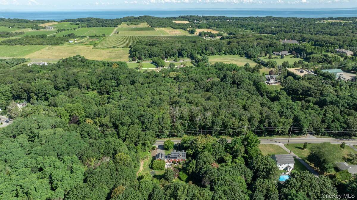 #41 photo, 5660 Sound Avenue, Саффолк ‖ Mattituck , NY 11952