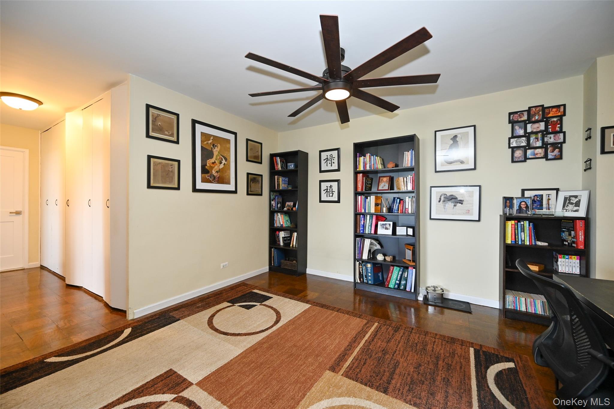 #7 photo, 61-20 Grand Central Parkway, クイーンズ区 Forest Hills , NY 11375