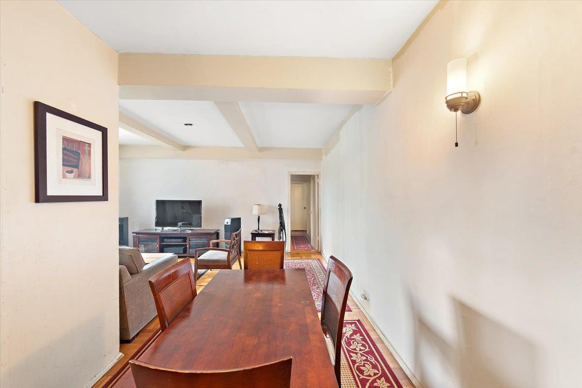 #13 photo, 2200 E Tremont Avenue, 布朗士 Bronx , NY 10462