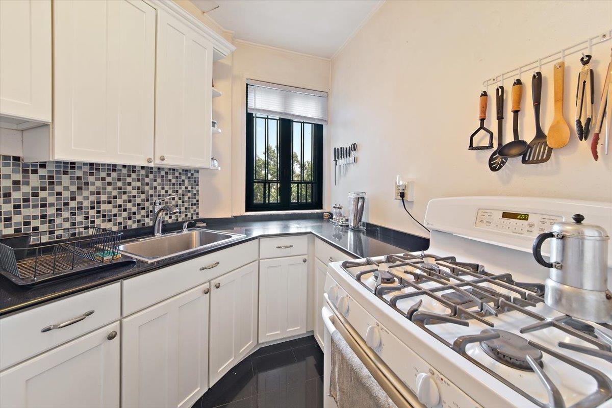 #17 photo, 2200 E Tremont Avenue, 布朗士 Bronx , NY 10462