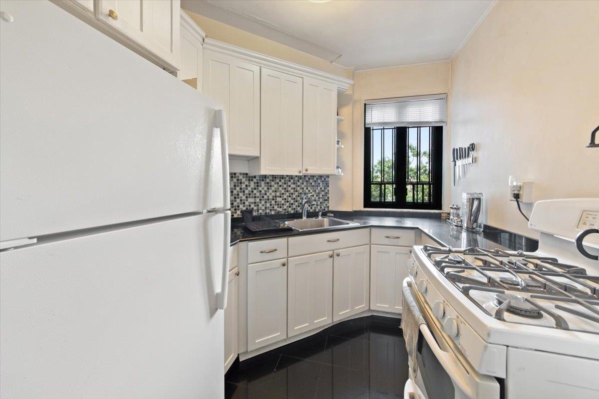 #18 photo, 2200 E Tremont Avenue, 布朗士 Bronx , NY 10462