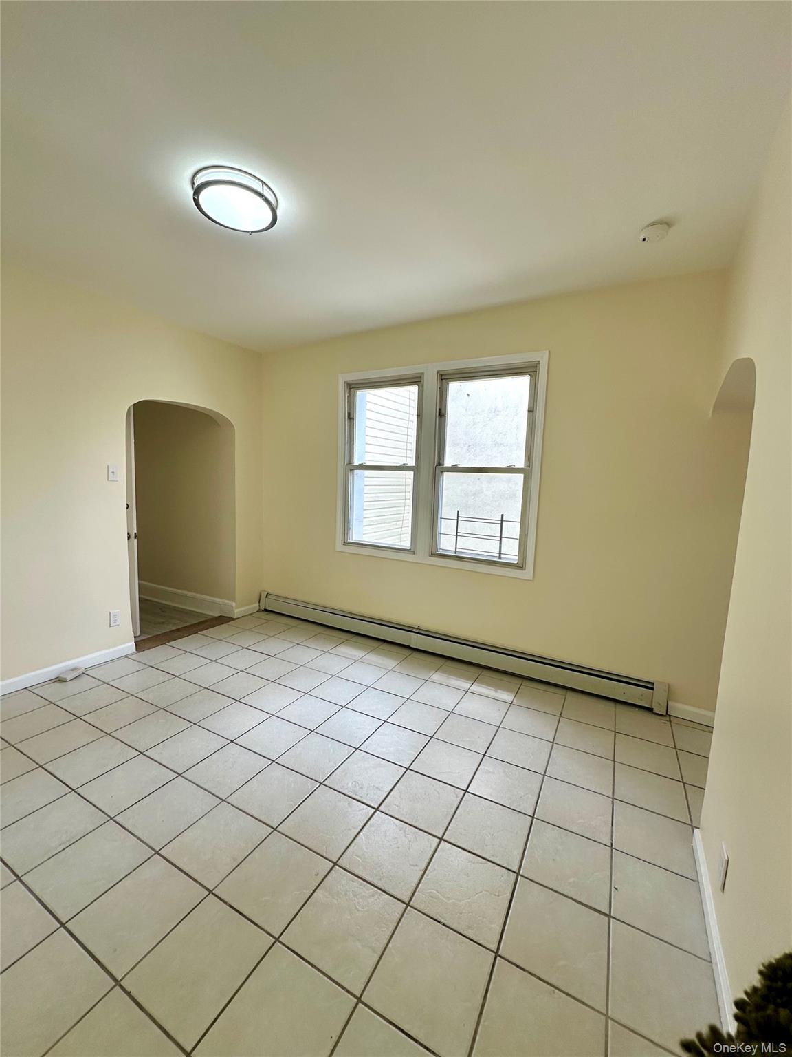 #12 photo, 1989 Cruger Avenue, برونكس Bronx , NY 10462