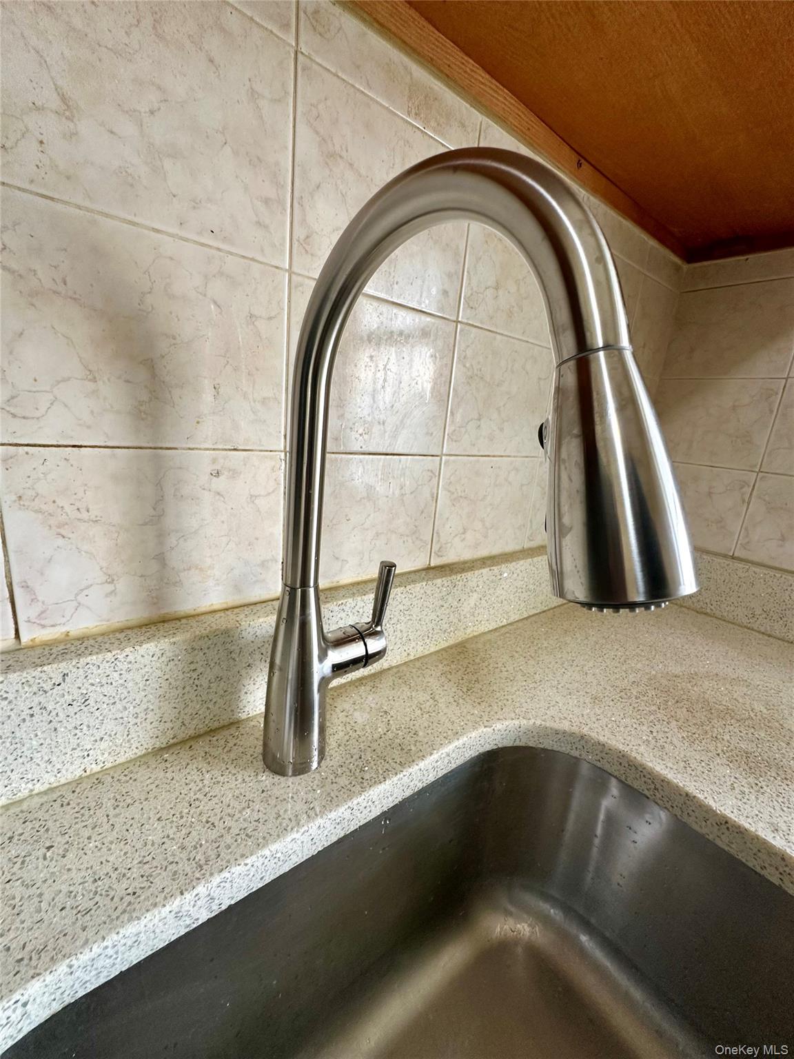 #14 photo, 1989 Cruger Avenue, برونكس Bronx , NY 10462