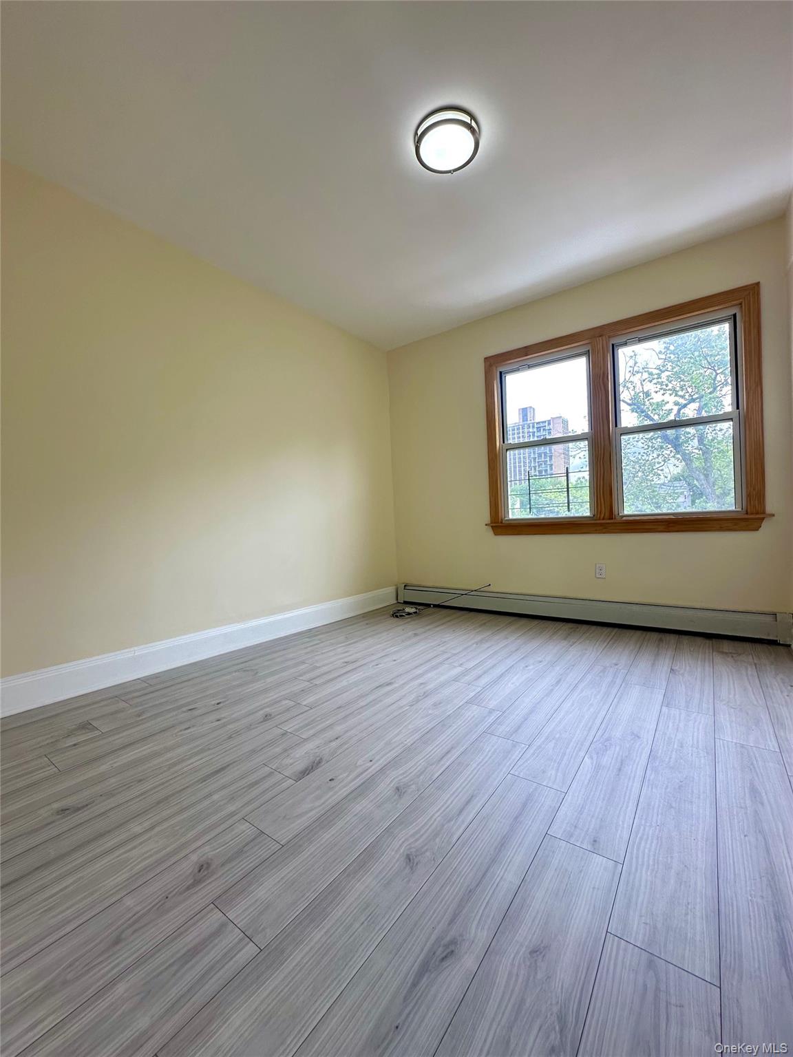 #2 photo, 1989 Cruger Avenue, برونكس Bronx , NY 10462