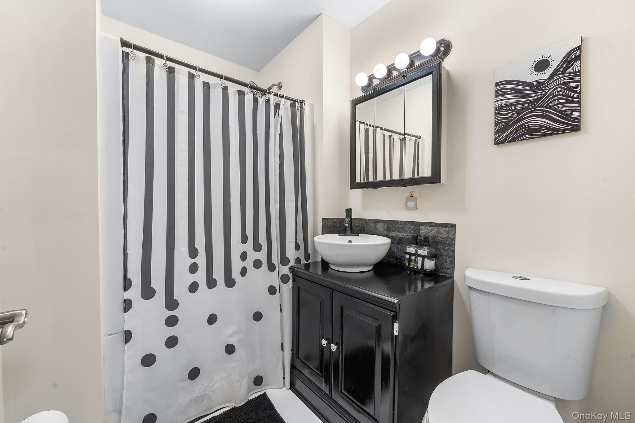 #14 photo, 8 Oak Drive, New Windsor , NY 12553