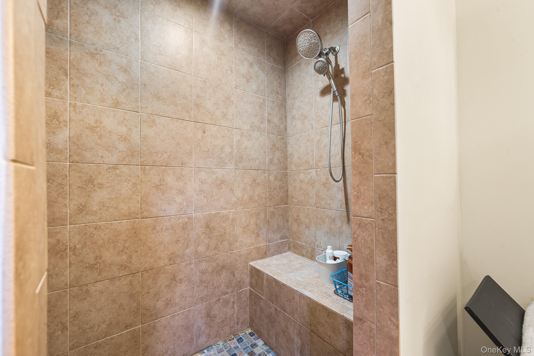 #20 photo, 8 Oak Drive, New Windsor , NY 12553