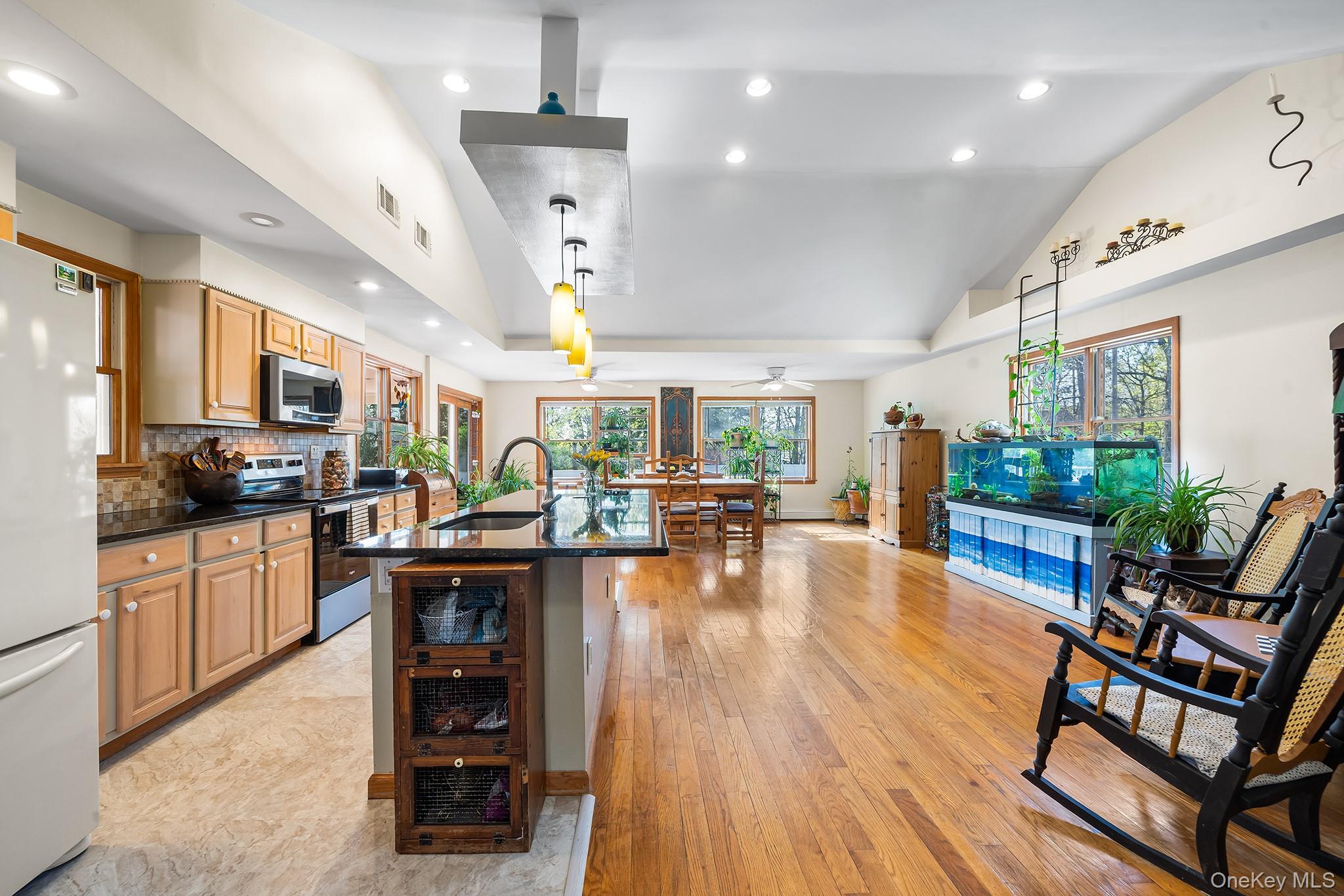 #9 photo, 8 Oak Drive, New Windsor , NY 12553