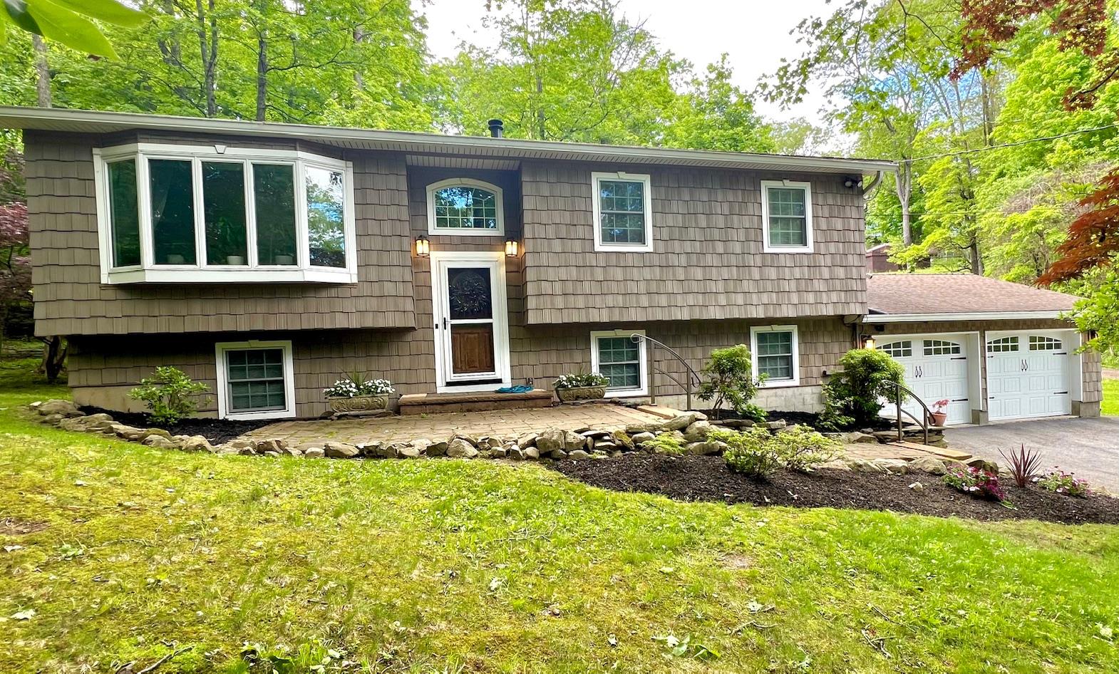 #1 photo, 1179 E Mombasha Road, Monroe , NY 10950