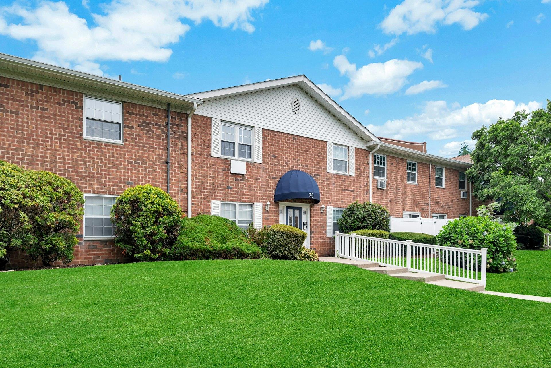 #15 photo, 460 Old Town Road, Port Jefferson Station , NY 11776