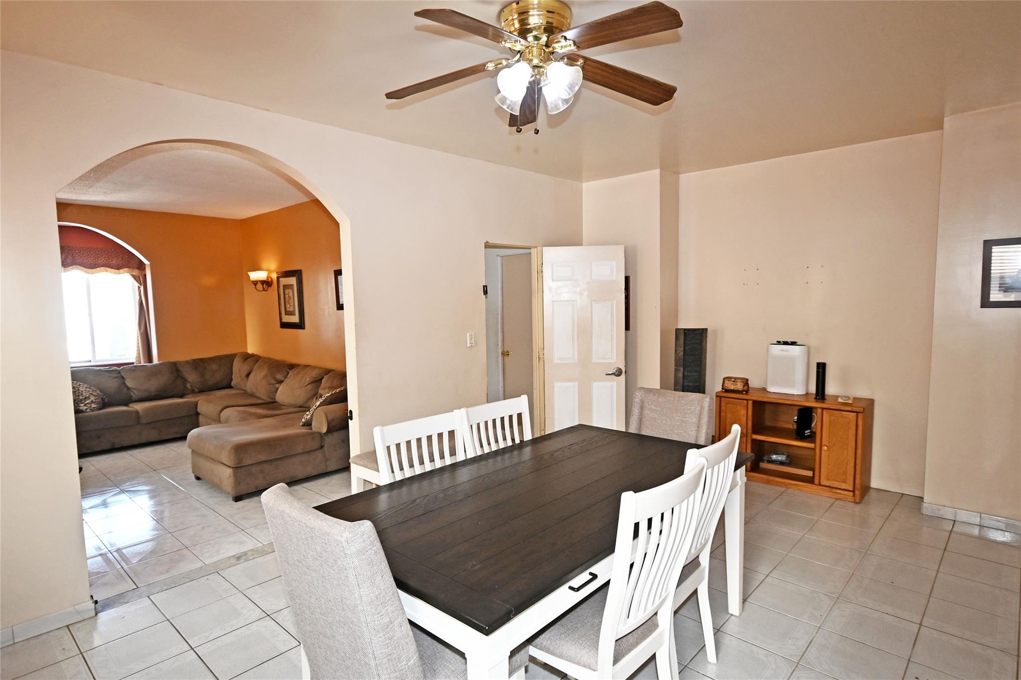 #13 photo, 7823 85th Street, クイーンズ区 Glendale , NY 11385