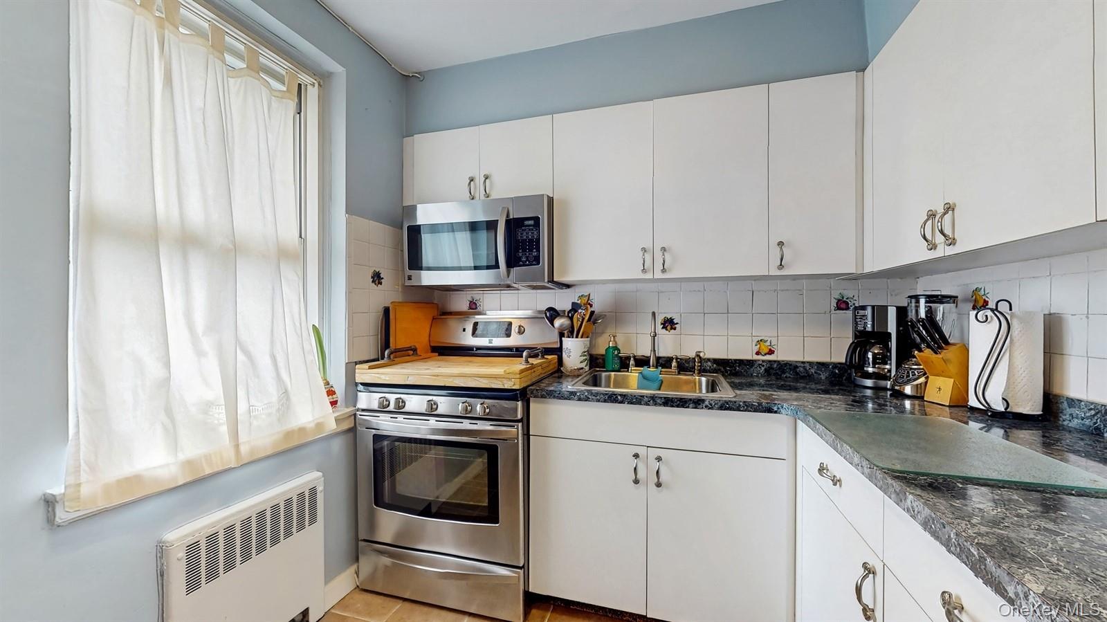 #12 photo, 755 Bronx River Road, Bronxville , NY 10708