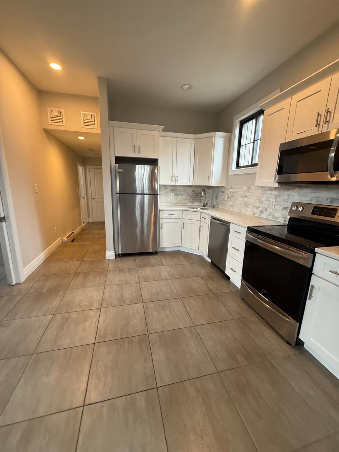 #1 photo, 201 Higbie Lane, Islip , NY 11795