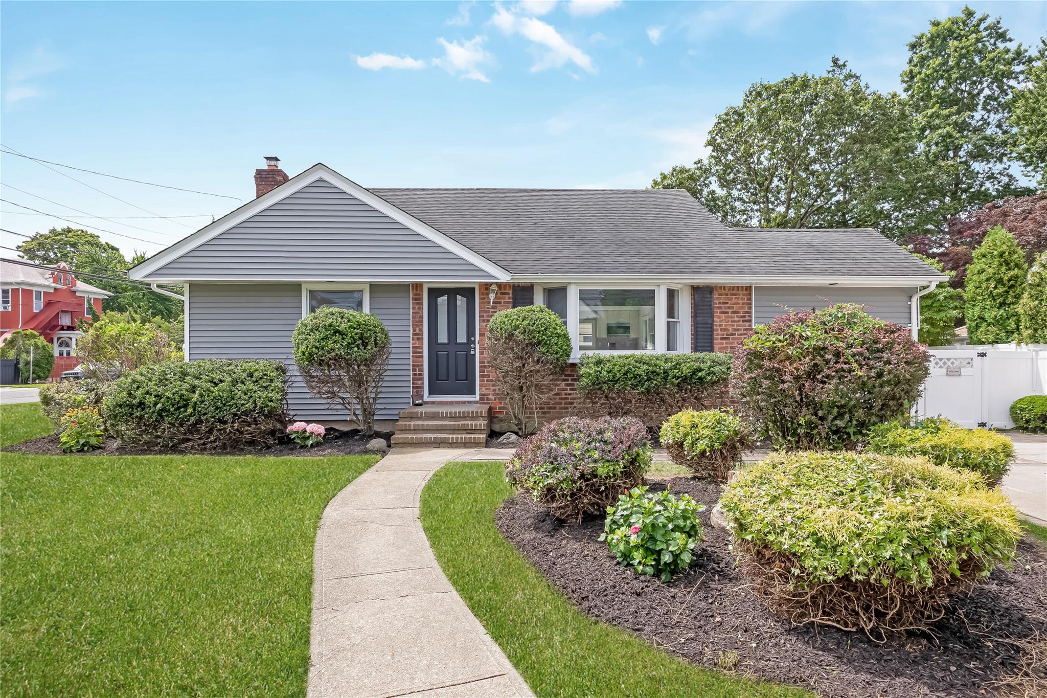 #1 photo, 3388 Maplewood Drive, 长岛 Wantagh , NY 11793