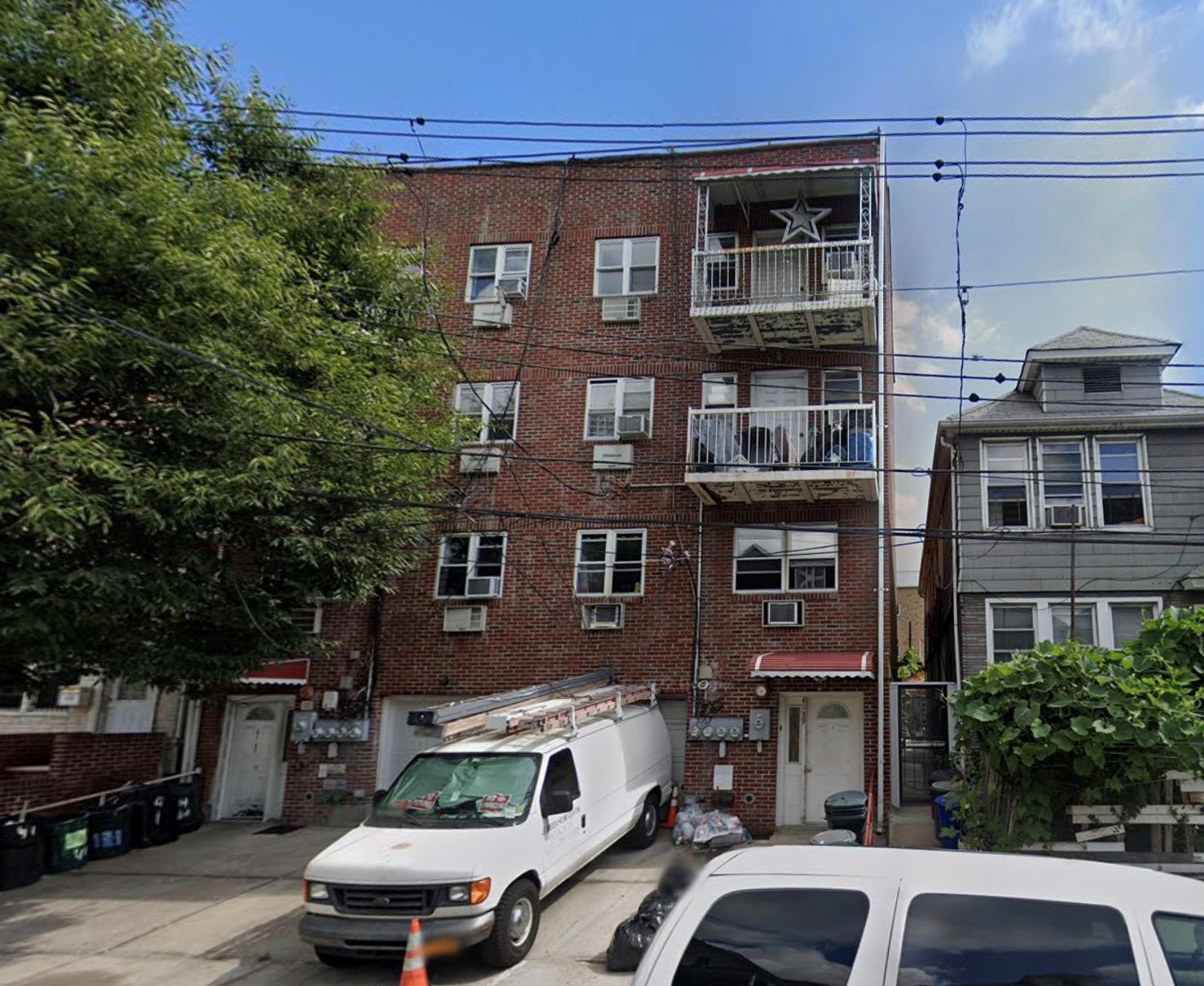 #2 photo, 4139 70th Street, クイーンズ区 Woodside , NY 11377