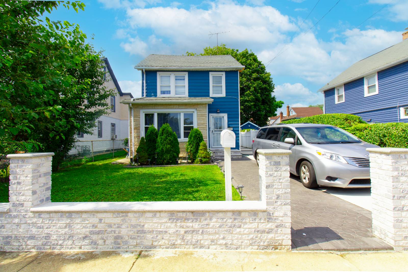 #1 photo, 361 E. Columbia Street, 長島 Hempstead , NY 11550