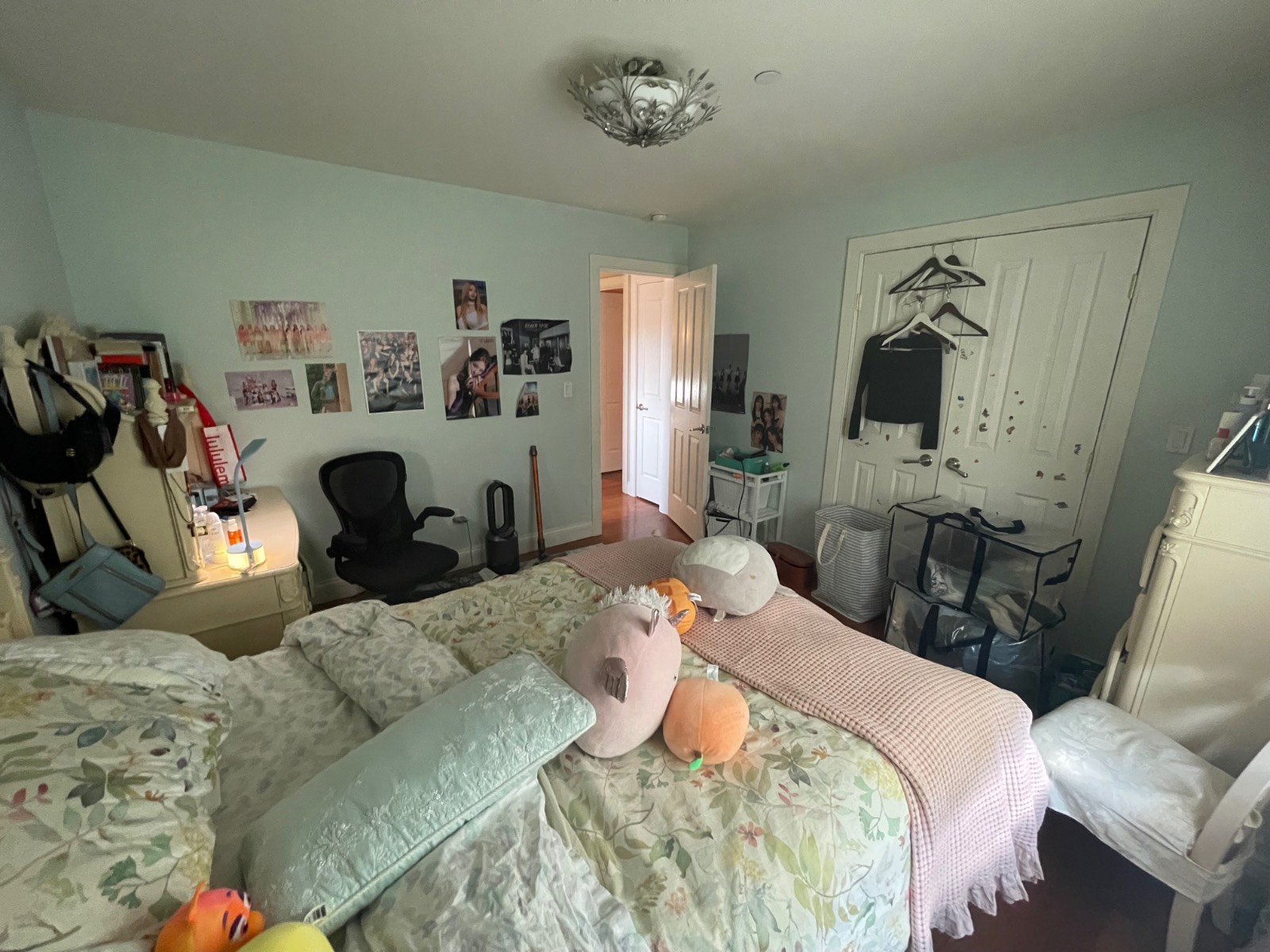 #17 photo, 10-16 157th St, Whitestone , NY 11357