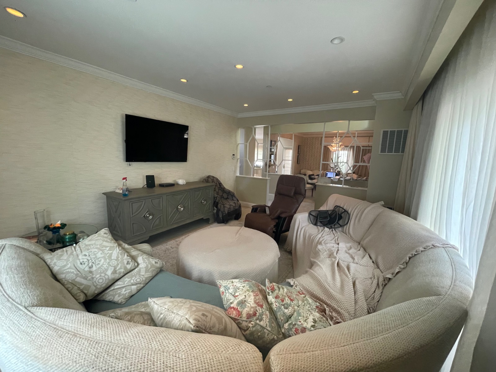 #6 photo, 10-16 157th St, Whitestone , NY 11357