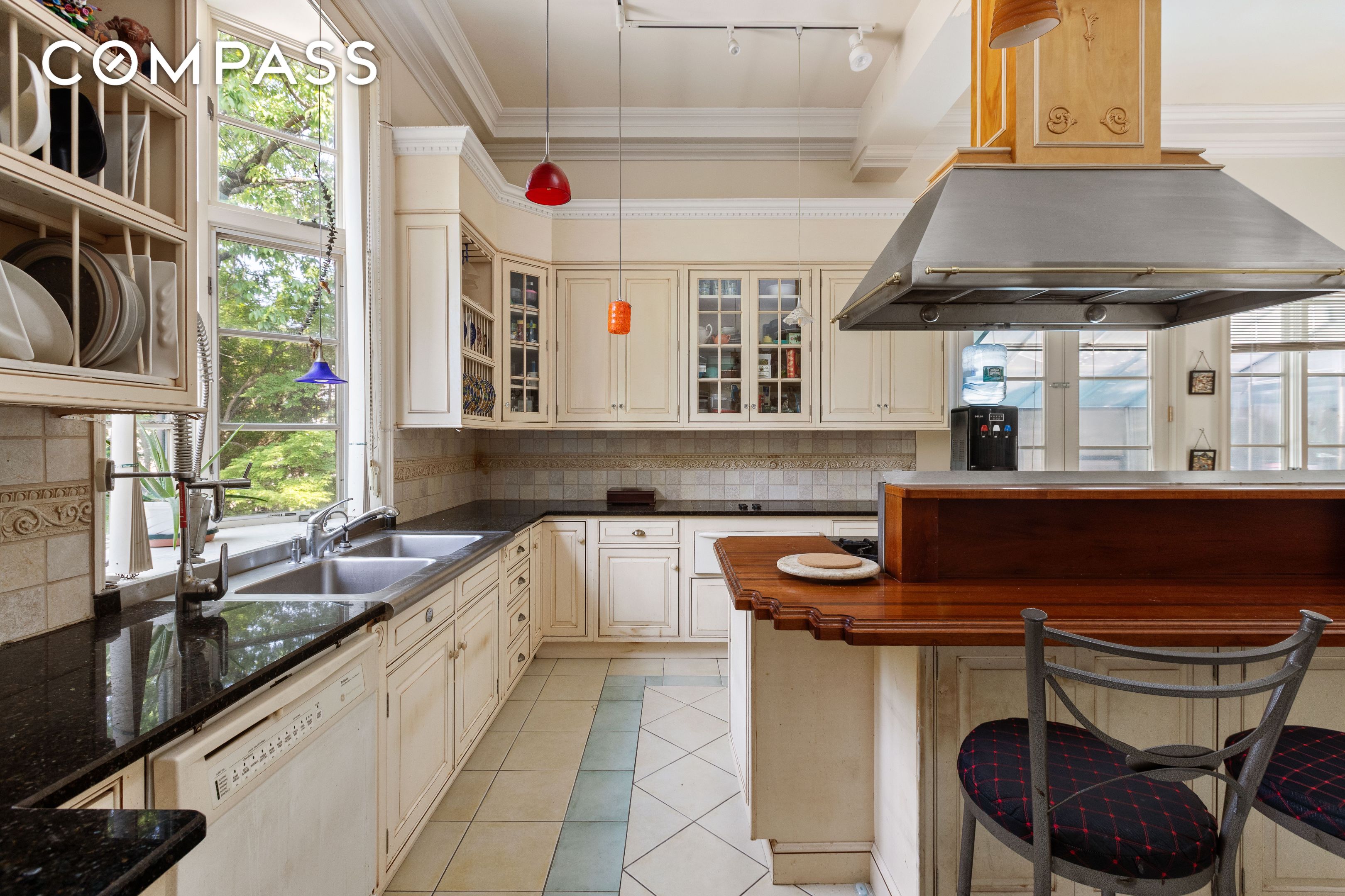 #15 photo, 5440 Independence Avenue, ブロンクス区 North Riverdale , NY 10471