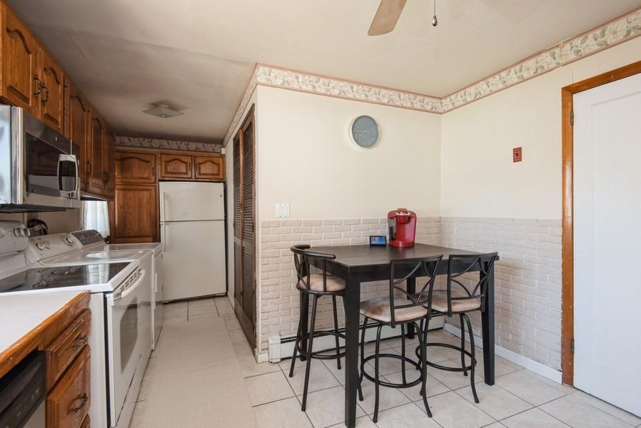 #18 photo, 3723 Fiddler Lane, Bethpage , NY 11714