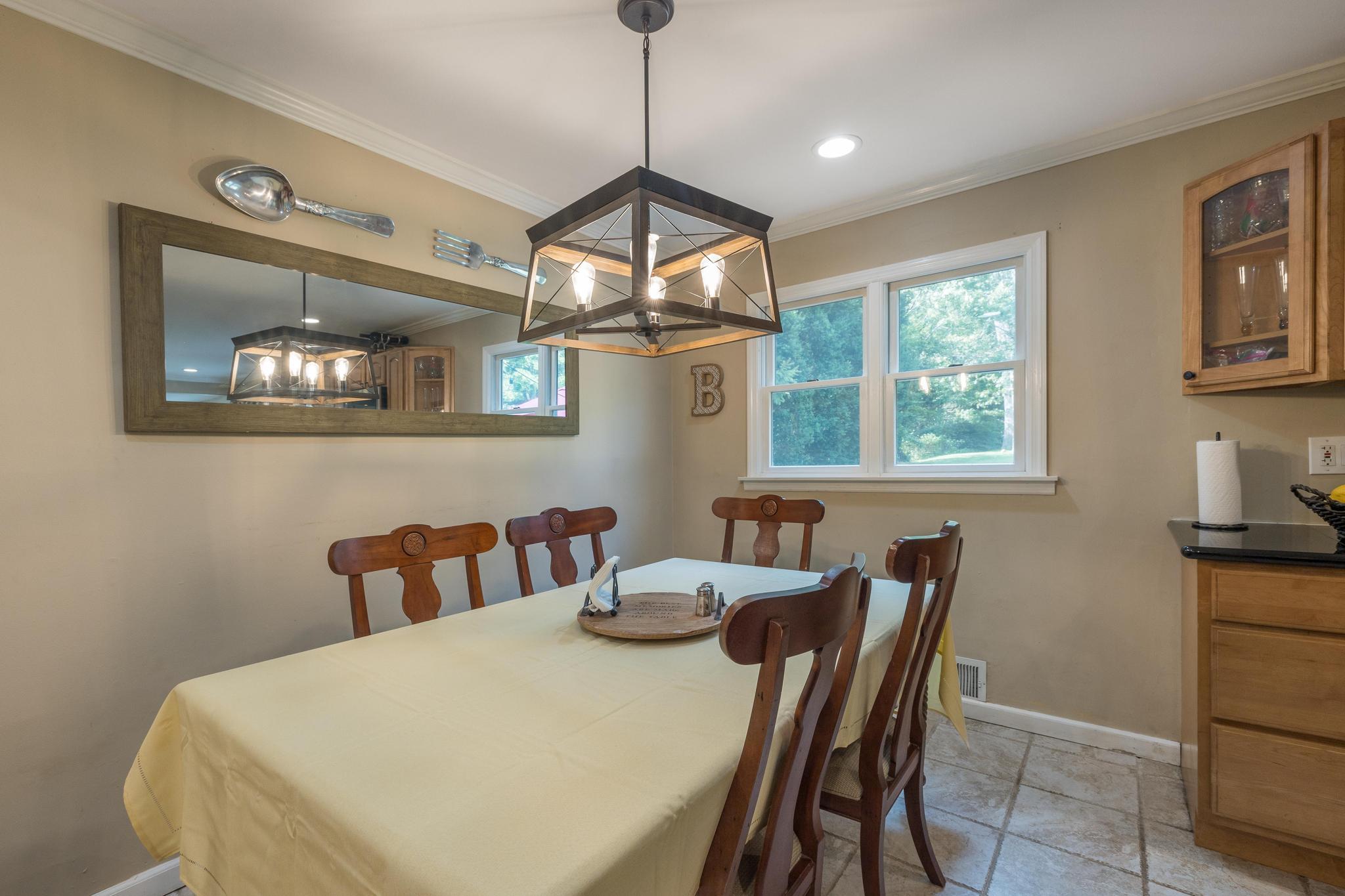 #11 photo, 5 Monett Place, 東長島 Greenlawn , NY 11740