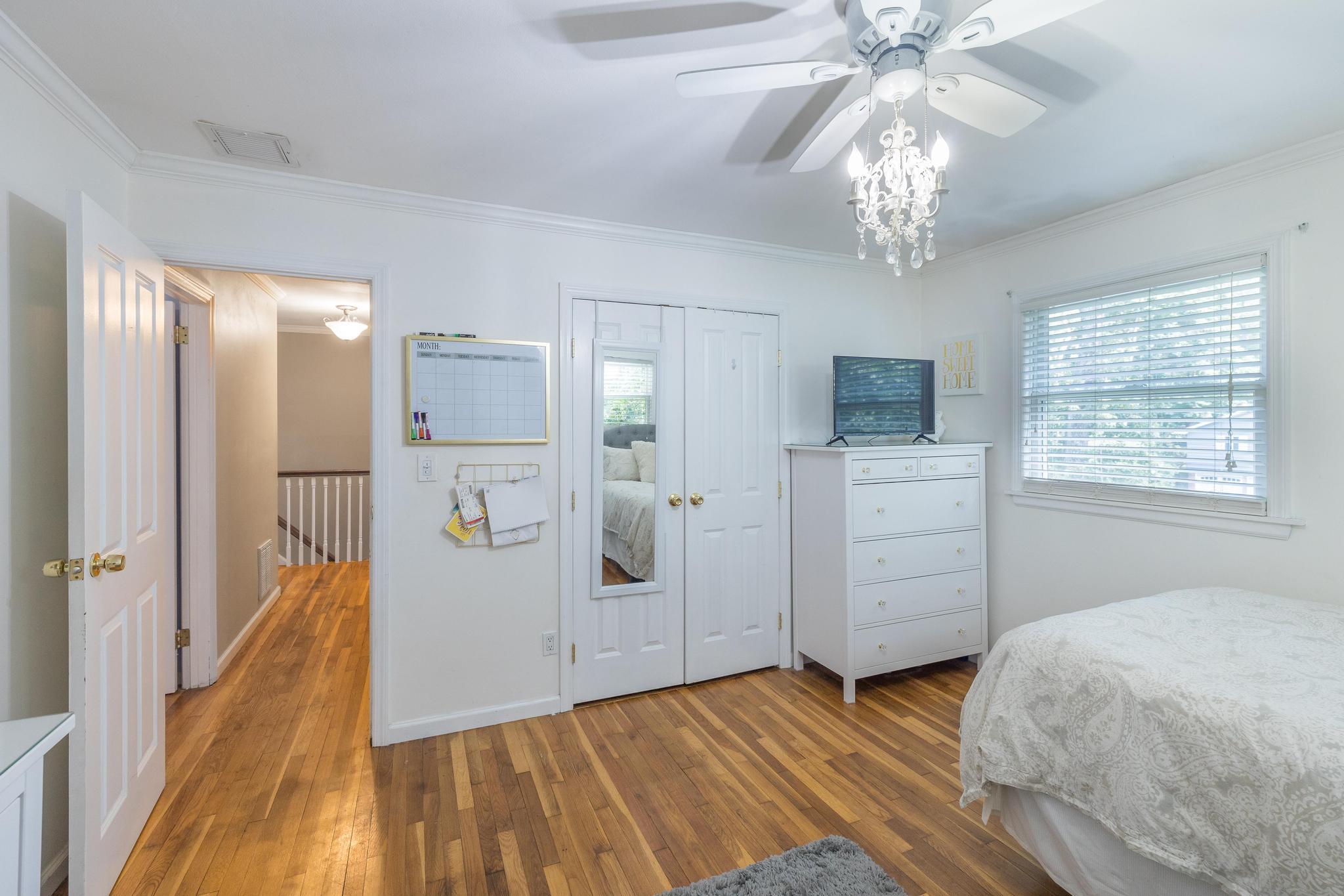 #18 photo, 5 Monett Place, 東長島 Greenlawn , NY 11740