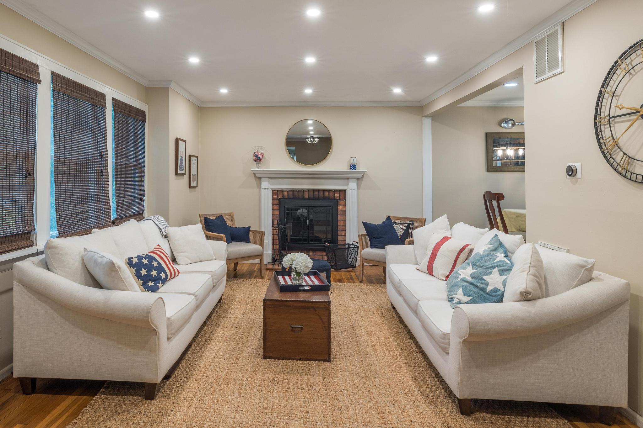 #5 photo, 5 Monett Place, 東長島 Greenlawn , NY 11740